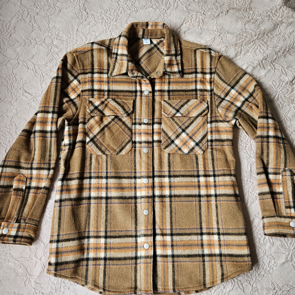 Cozy flannel shacket - Picture 1 of 5